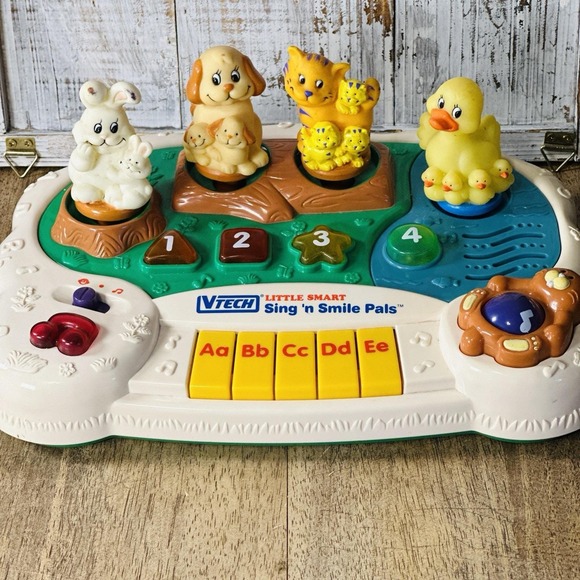 VTech Little Smart SING-N-SMILE PALS Musical Keyboard Toy - FOR PARTS - Picture 1 of 5